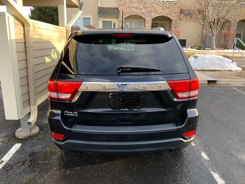 Photo 5 of 8 of 2012 Jeep Grand Cherokee Laredo